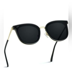 WEAR ME PRO LARGE FLAT LENS SQUARE MODERN POLARIZED SUNGLASSES IN BLACK AND GOLD